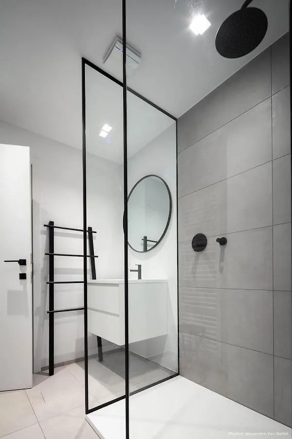 Bedrooms Fully Equipped In A Beautiful House Saint-Gilles Bed & Breakfast